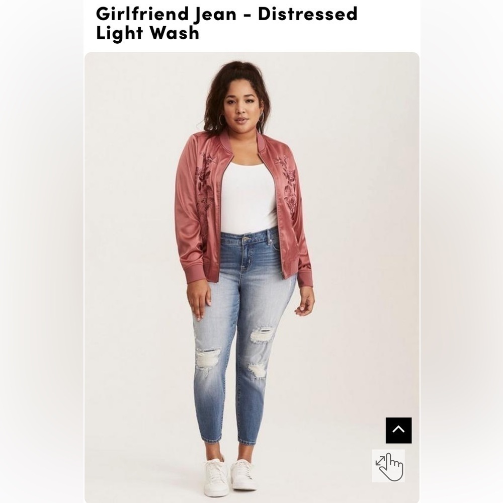 TORRID Girlfriend Crop Jean- Distressed jeans